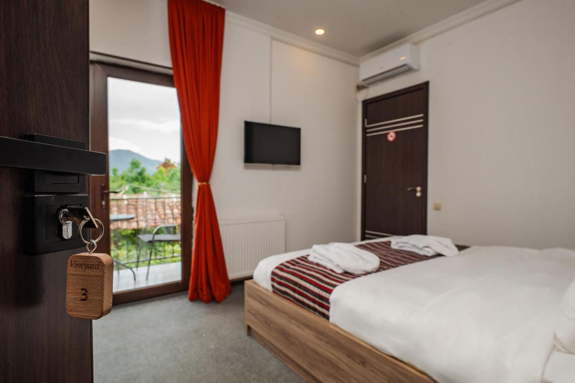 Napareuli Vineyard Hotel & Winery מראה חיצוני תמונה
